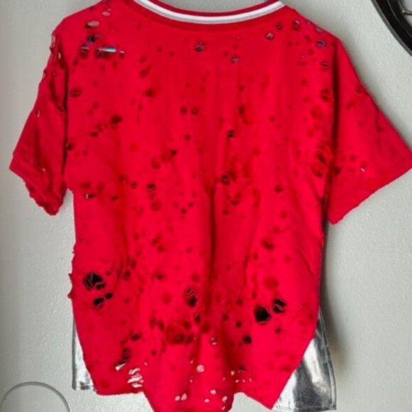 Distressed Olyss Red Short Sleeve ripped T-Shirt With Rhinestone & Chain sz L - Picture 9 of 9
